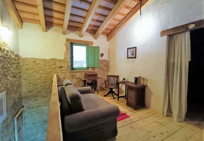 Коттедж на Mieres - Vivalidays Casa Rural Anna   Mieres  Gerona Коттедж на Mieres - Vivalidays Casa Rural Anna   Mieres  Gerona