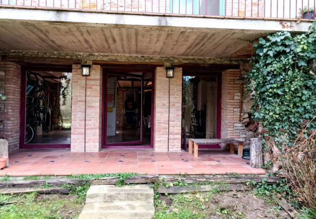 Коттедж на Mieres - Vivalidays Casa Rural Anna   Mieres  Gerona Коттедж на Mieres - Vivalidays Casa Rural Anna   Mieres  Gerona