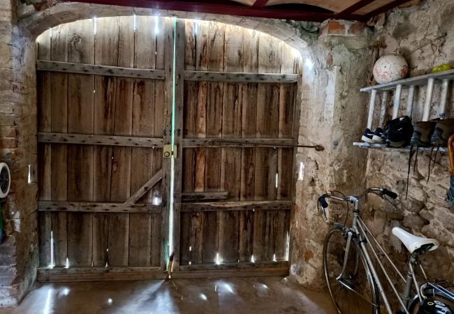 Коттедж на Mieres - Vivalidays Casa Rural Anna   Mieres  Gerona Коттедж на Mieres - Vivalidays Casa Rural Anna   Mieres  Gerona