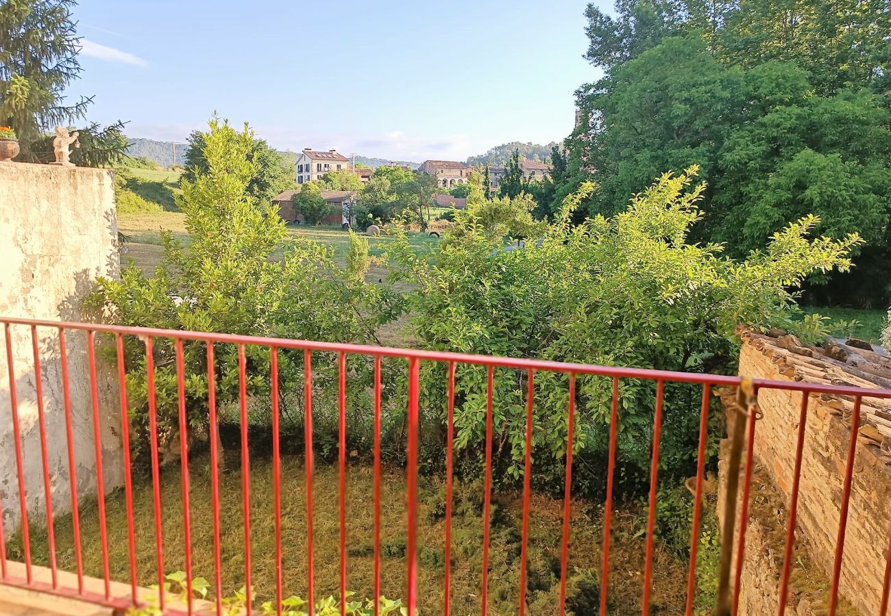 Коттедж на Mieres - Vivalidays Casa Rural Anna   Mieres  Gerona Коттедж на Mieres - Vivalidays Casa Rural Anna   Mieres  Gerona