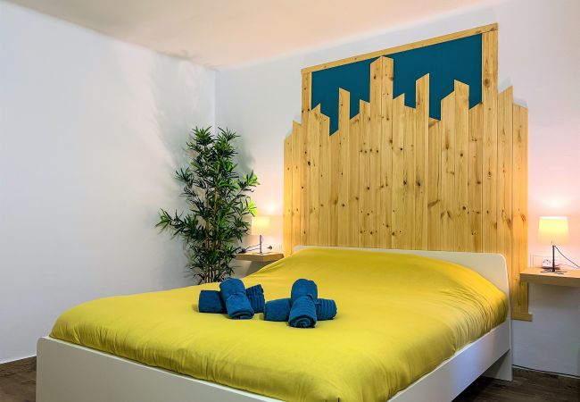 Апартаменты на Льорет дель Мар / Lloret de Mar - Vivalidays Kaylo - Fenals - LLoret de Mar Апартаменты на Льорет дель Мар / Lloret de Mar - Vivalidays Kaylo - Fenals - LLoret de Mar