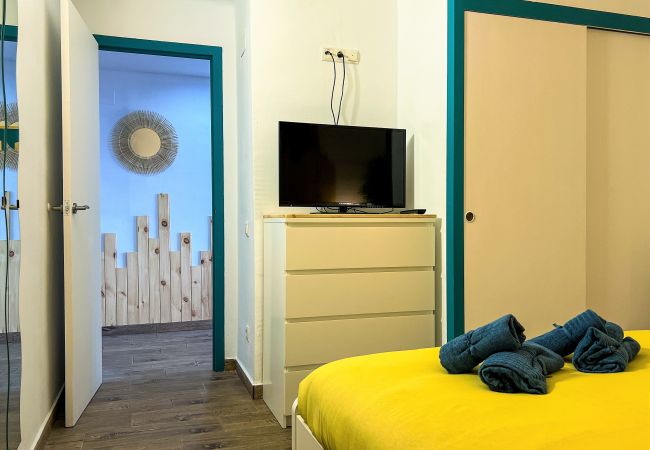 Апартаменты на Льорет дель Мар / Lloret de Mar - Vivalidays Kaylo - Fenals - LLoret de Mar Апартаменты на Льорет дель Мар / Lloret de Mar - Vivalidays Kaylo - Fenals - LLoret de Mar