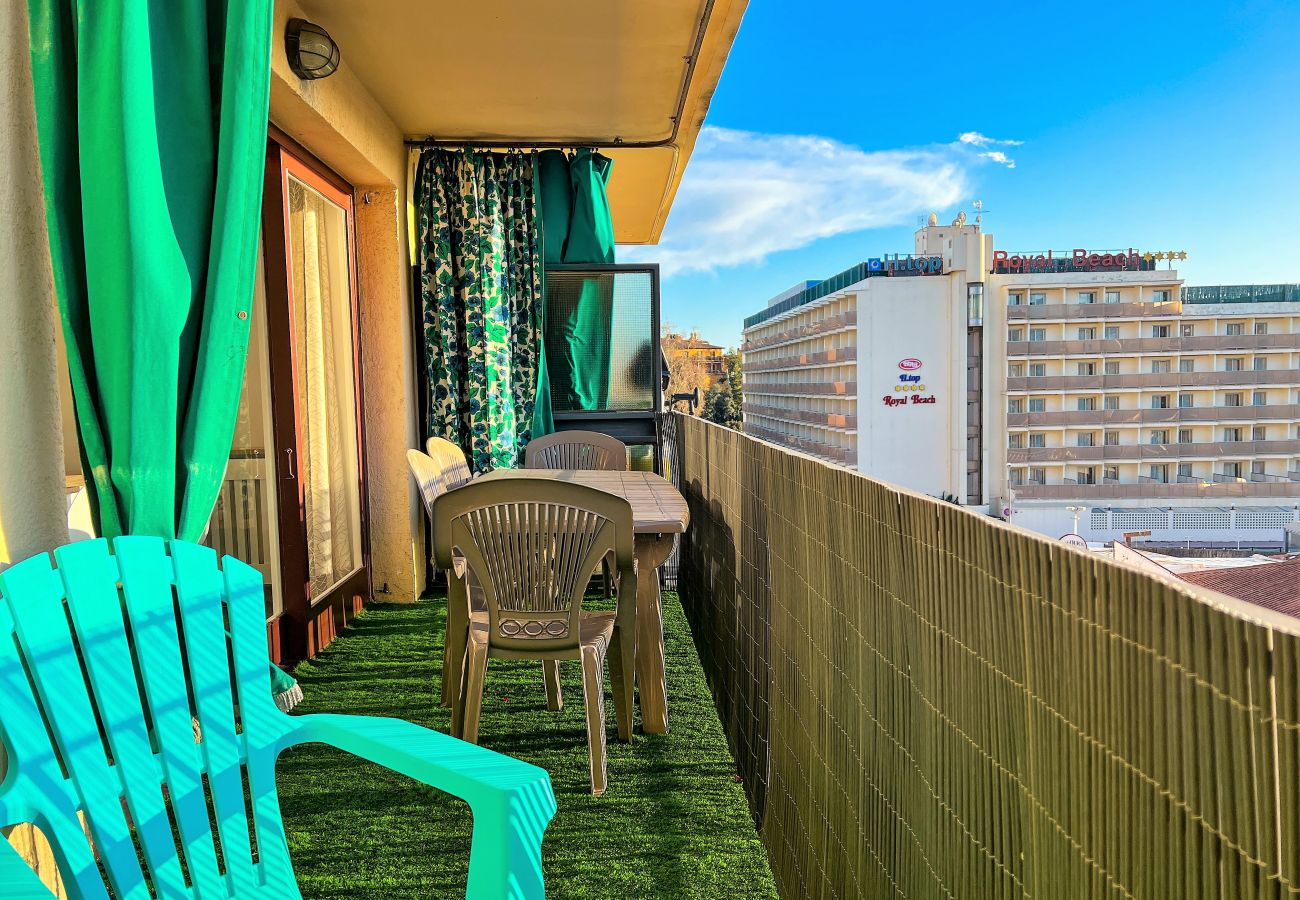 Апартаменты на Льорет дель Мар / Lloret de Mar - Vivalidays Kaylo - Fenals - LLoret de Mar Апартаменты на Льорет дель Мар / Lloret de Mar - Vivalidays Kaylo - Fenals - LLoret de Mar
