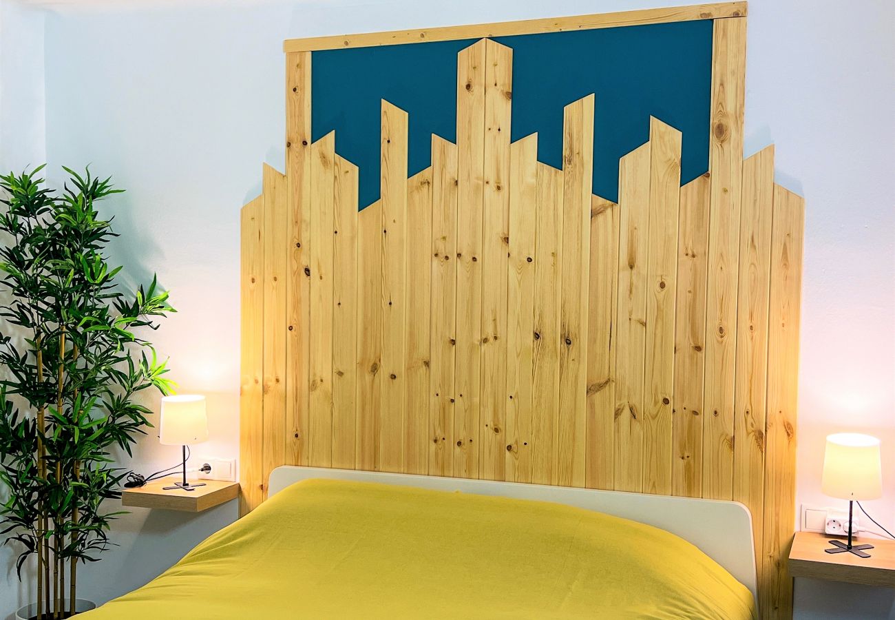 Апартаменты на Льорет дель Мар / Lloret de Mar - Vivalidays Kaylo - Fenals - LLoret de Mar Апартаменты на Льорет дель Мар / Lloret de Mar - Vivalidays Kaylo - Fenals - LLoret de Mar