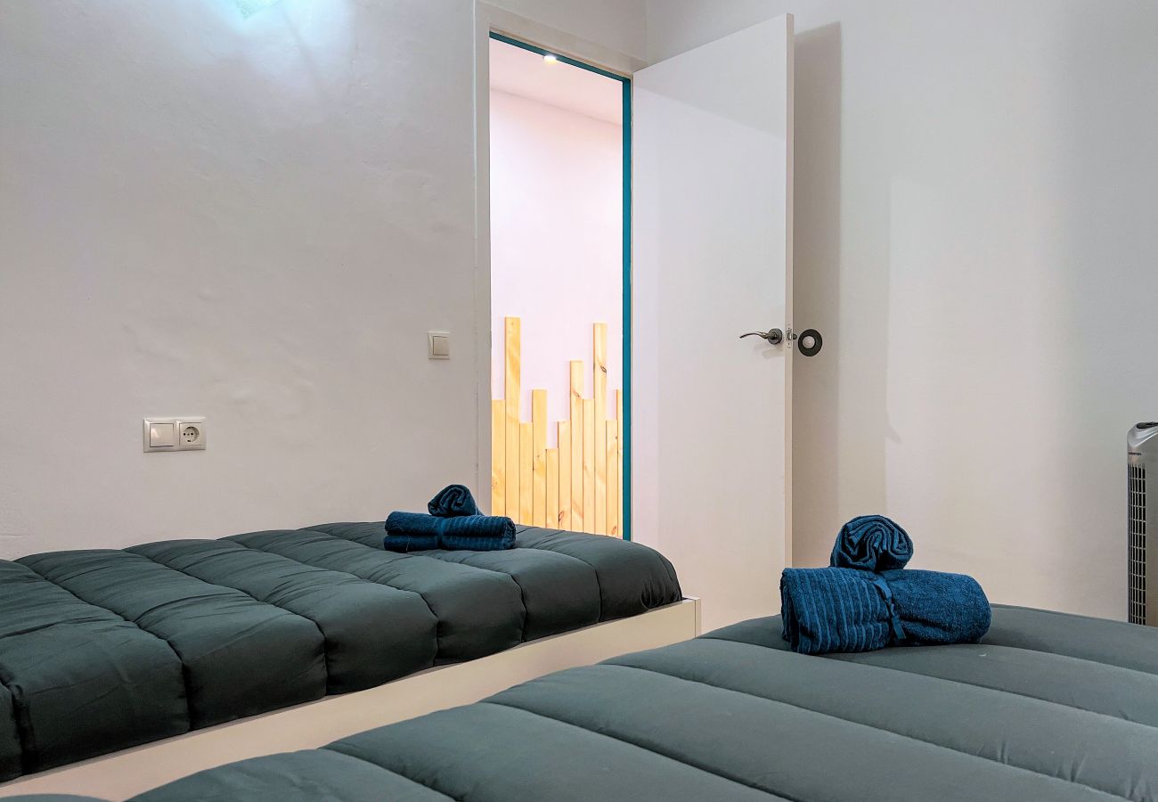 Апартаменты на Льорет дель Мар / Lloret de Mar - Vivalidays Kaylo - Fenals - LLoret de Mar Апартаменты на Льорет дель Мар / Lloret de Mar - Vivalidays Kaylo - Fenals - LLoret de Mar