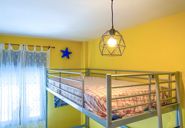 Апартаменты на Lloret de Mar - Vivalidays Elia - Fenals - LLoret de Mar Апартаменты на Lloret de Mar - Vivalidays Elia - Fenals - LLoret de Mar