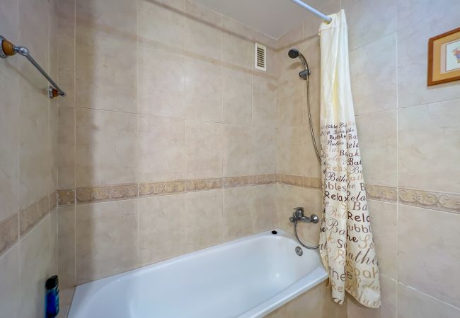 Апартаменты на Lloret de Mar - Vivalidays Elia - Fenals - LLoret de Mar Апартаменты на Lloret de Mar - Vivalidays Elia - Fenals - LLoret de Mar