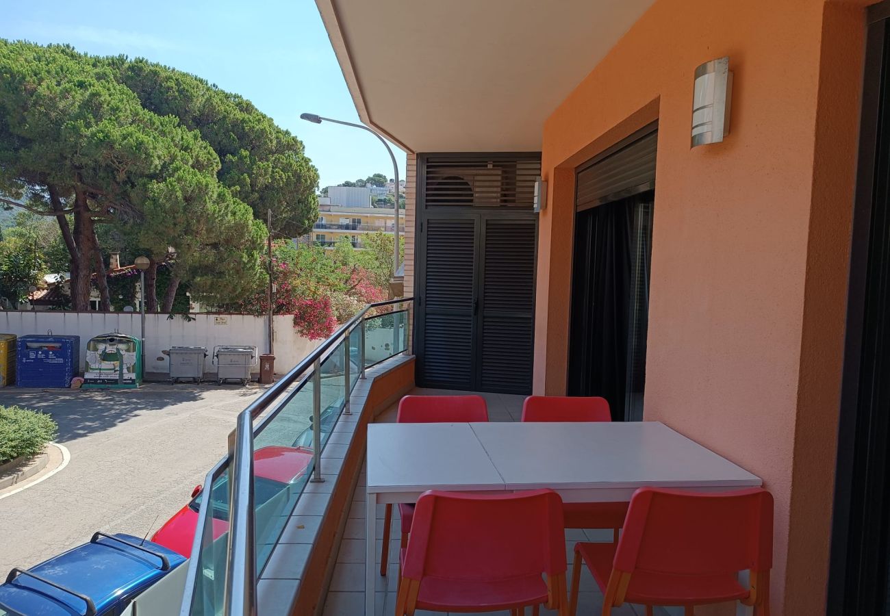 Апартаменты на Льорет дель Мар / Lloret de Mar - Vivalidays Francesco -  LLoret de Mar - Costa Bra Апартаменты на Льорет дель Мар / Lloret de Mar - Vivalidays Francesco -  LLoret de Mar - Costa Bra