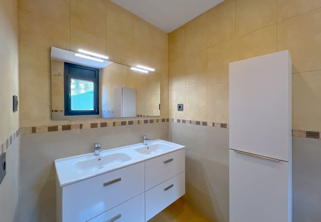 Вилла на maçanet de la selva - Vivalidays Dali - Costa Brava Вилла на maçanet de la selva - Vivalidays Dali - Costa Brava