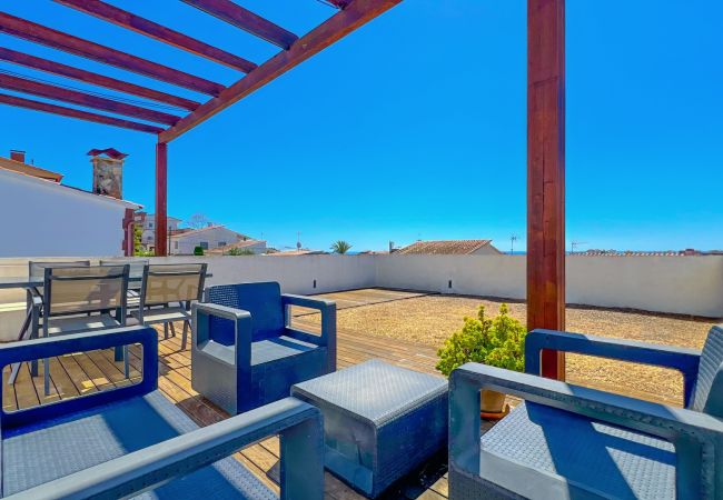 Дом на Pineda de Mar - Vivalidays Greco House - Pineda de Mar Дом на Pineda de Mar - Vivalidays Greco House - Pineda de Mar