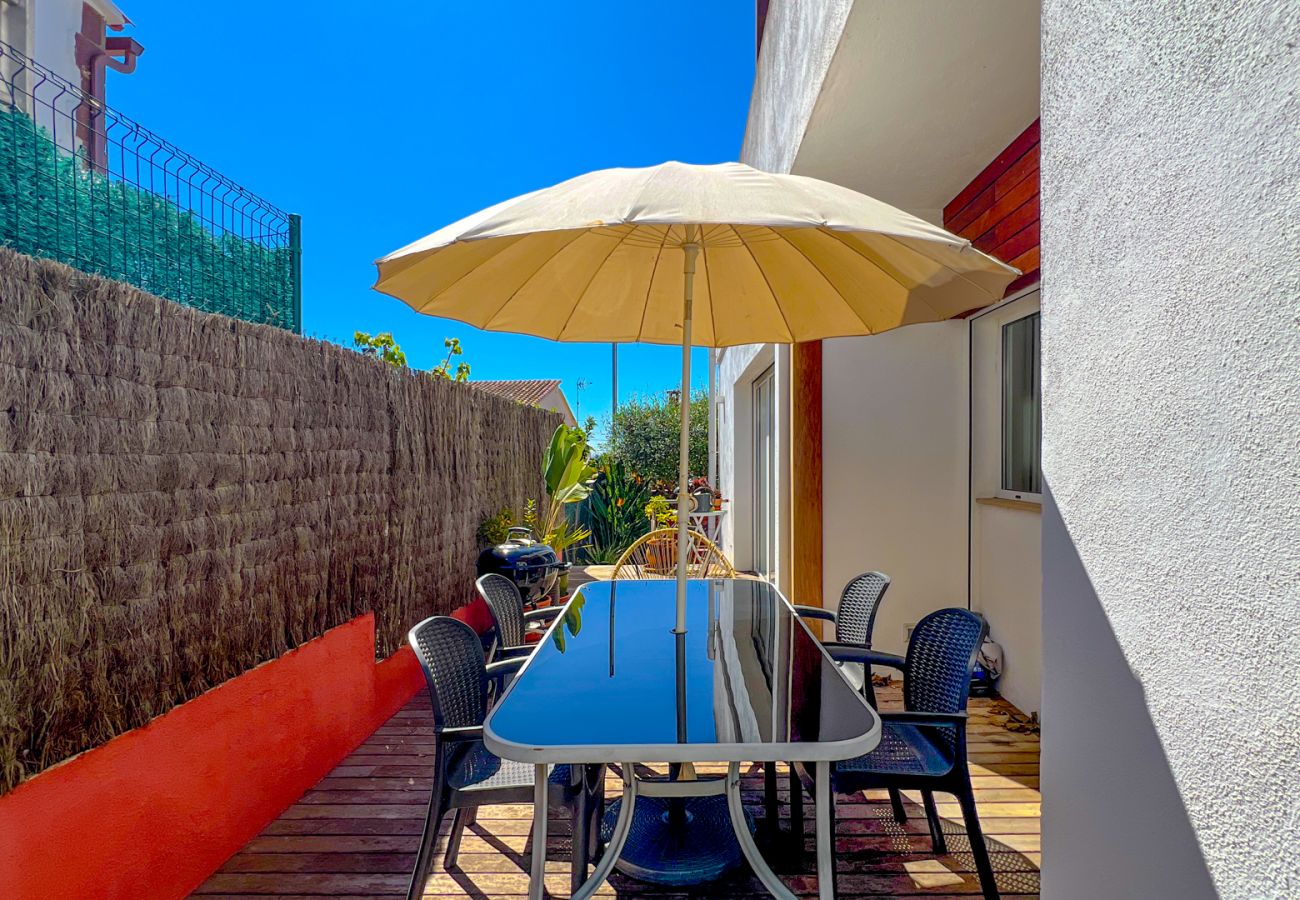 Дом на Pineda de Mar - Vivalidays Greco House - Pineda de Mar Дом на Pineda de Mar - Vivalidays Greco House - Pineda de Mar