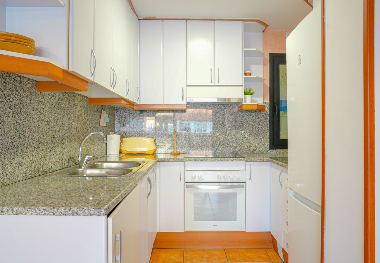 Апартаменты на Pineda de Mar - Vivalidays Margarita - Pineda de Mar Апартаменты на Pineda de Mar - Vivalidays Margarita - Pineda de Mar